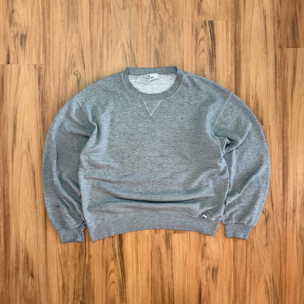 Vintage 1990’s Russell Athletic Baggy Grey Thin Crewneck Men’s Size Large